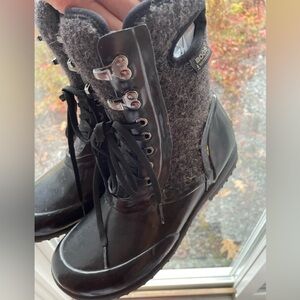 Sz8 BOGS the best rain snow boot ever !!